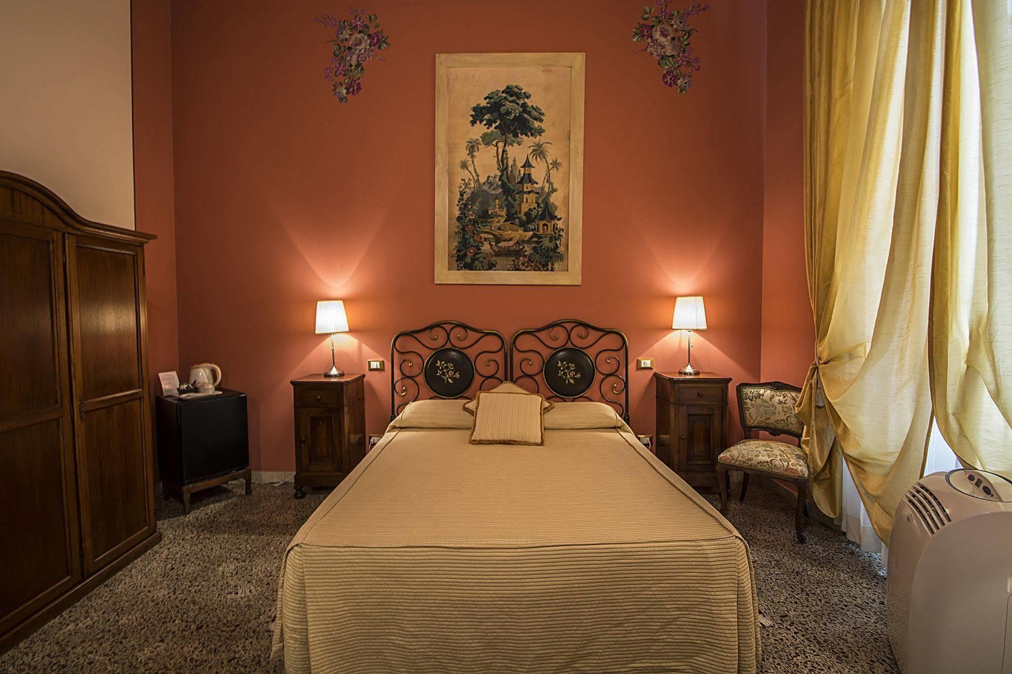 Relais San Lorenzo ลุคคา ภายนอก รูปภาพ