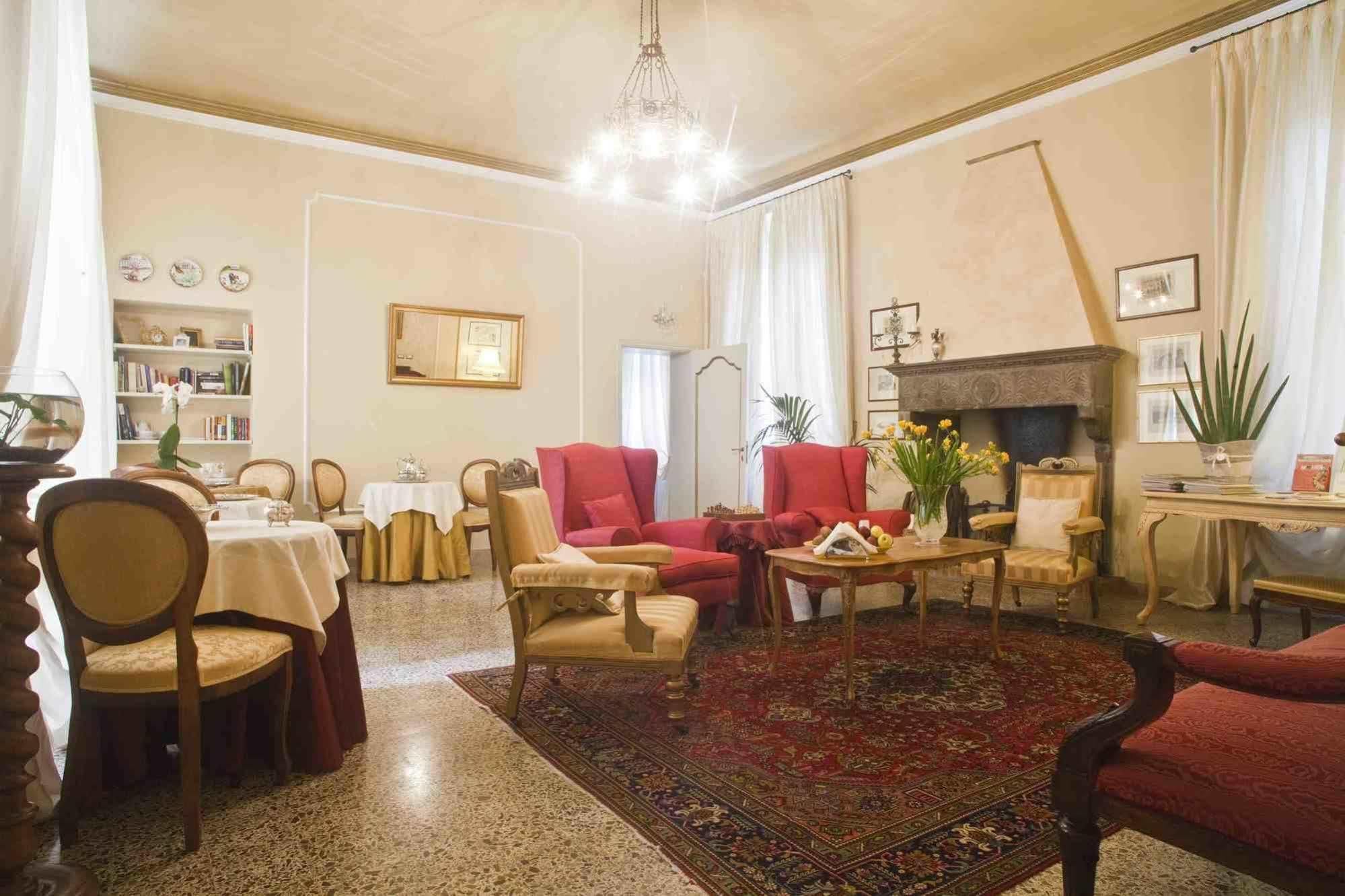 Relais San Lorenzo ลุคคา ภายนอก รูปภาพ