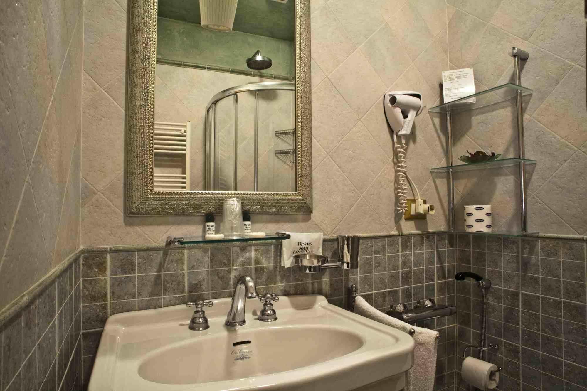 Relais San Lorenzo ลุคคา ภายนอก รูปภาพ